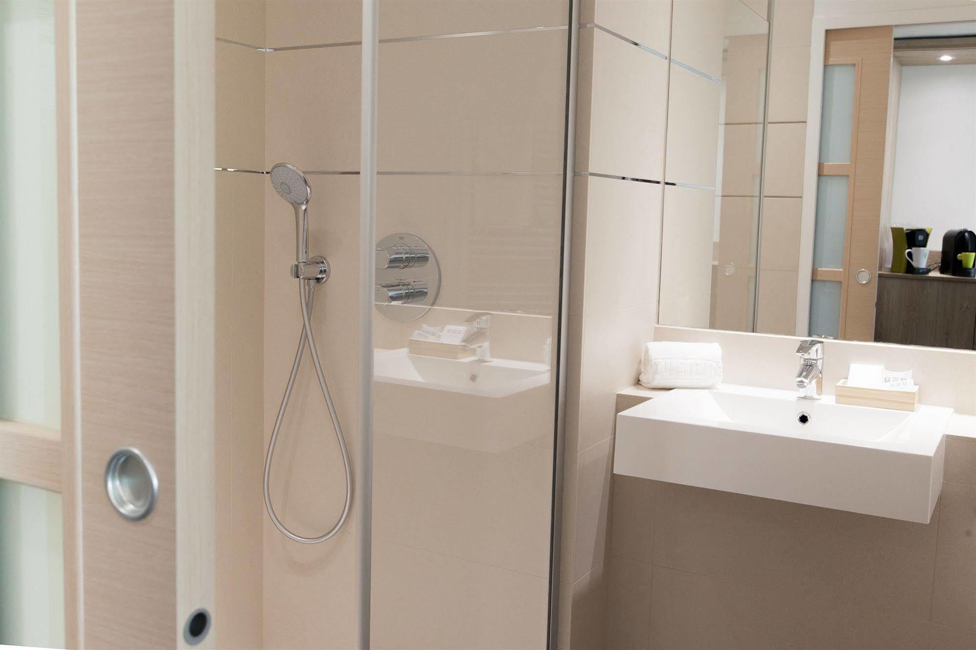 Quality Hotel Bordeaux Pessac Gradignan Exteriör bild